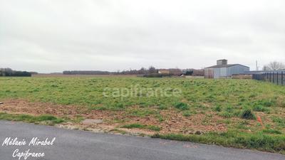 Terrain constructible - 1 093 m²