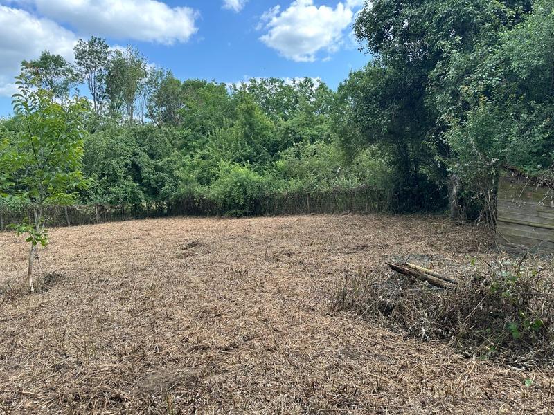 Terrain constructible - 1 717 m²