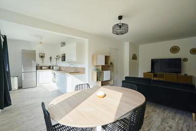 Appartement - 84 m² - 5 pièces