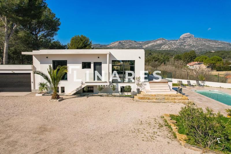 Maison - 180 m² - 5 pièces