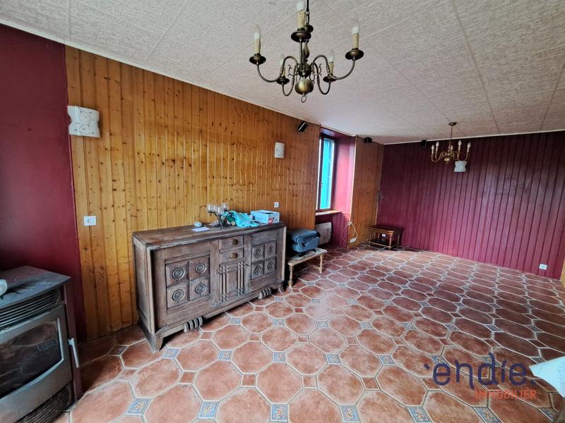 Maison - 213 m² - 9 pièces