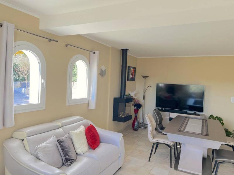 Villa - 150 m² - 6 pièces