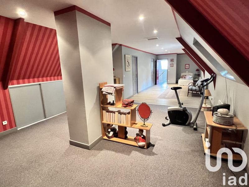 Maison - 190 m² - 8 pièces