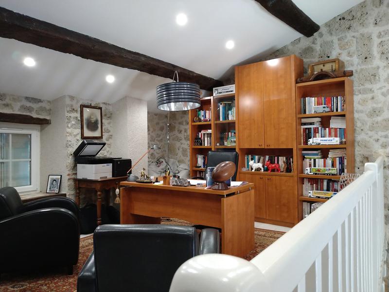 Maison - 240 m² - 7 pièces