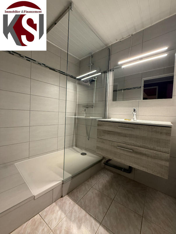 Maison - 98 m² - 5 pièces