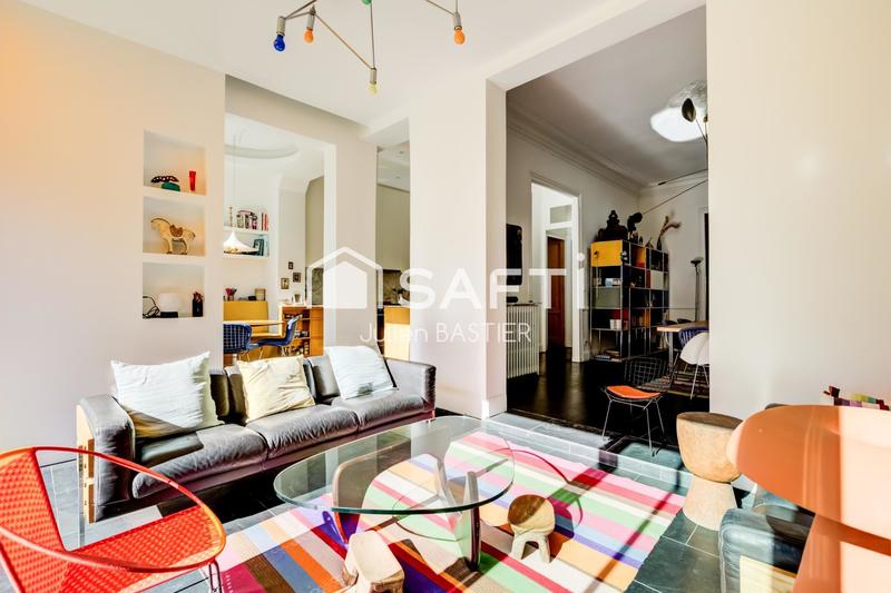 Maison - 320 m² - 11 pièces