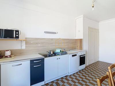 Appartement - 77 m² - 3 pièces