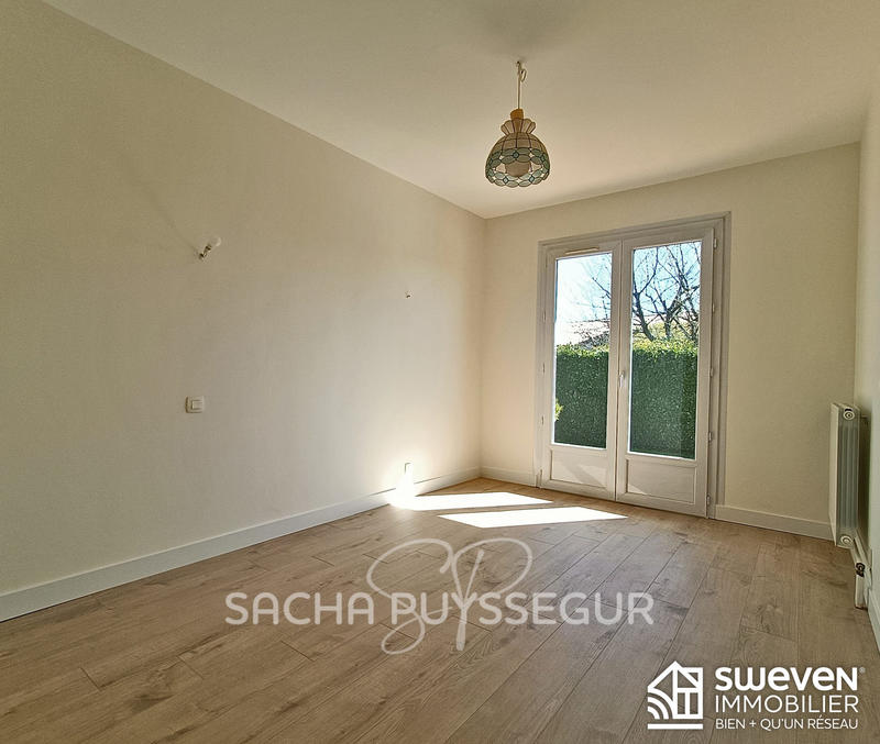 Maison traditionnelle - 98 m² - 4 pièces