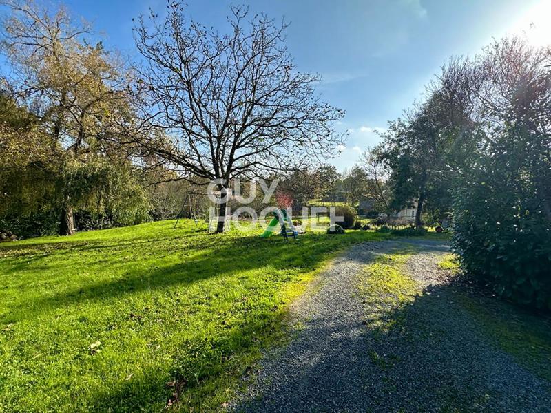 Maison - 170 m² - 9 pièces