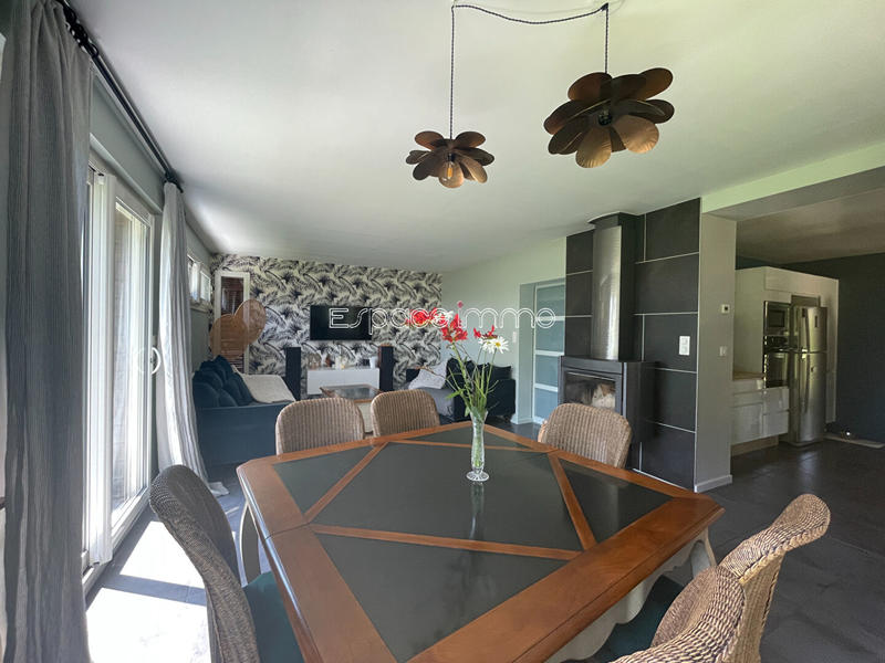 Maison - 94 m² - 5 pièces