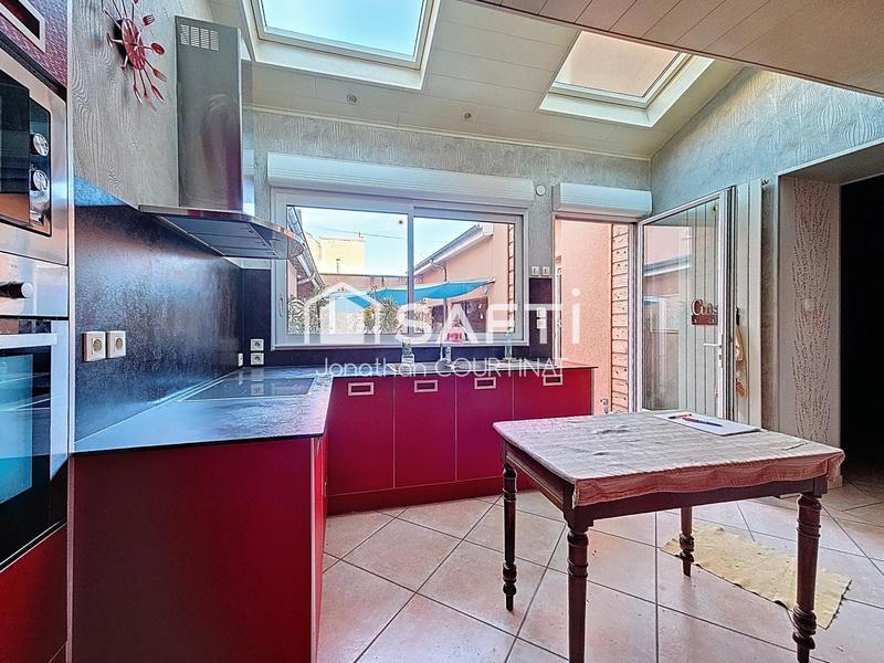 Maison - 185 m² - 8 pièces