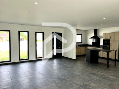 Maison - 120 m² - 4 pièces