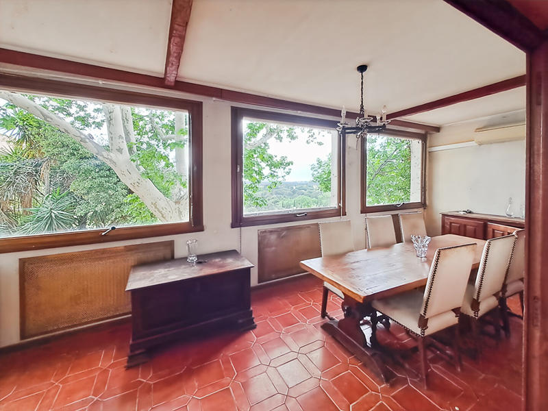 Maison - 185 m² - 8 pièces