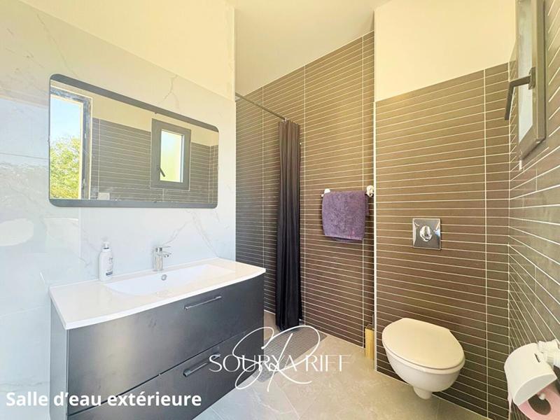 Maison - 150 m² - 5 pièces