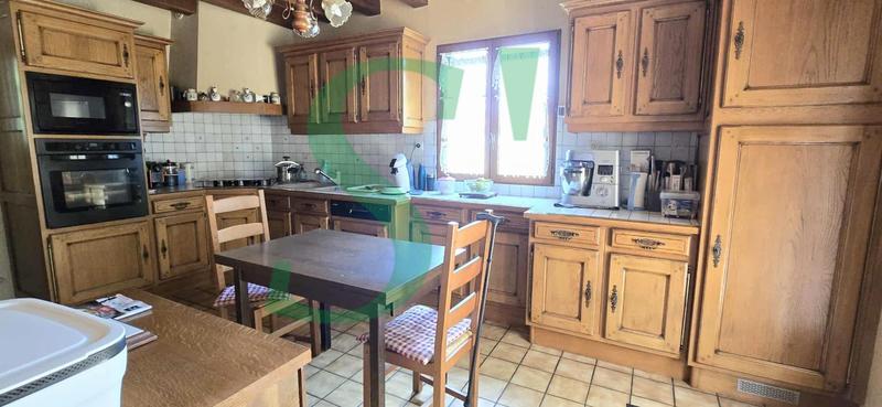 Maison - 99 m² - 4 pièces