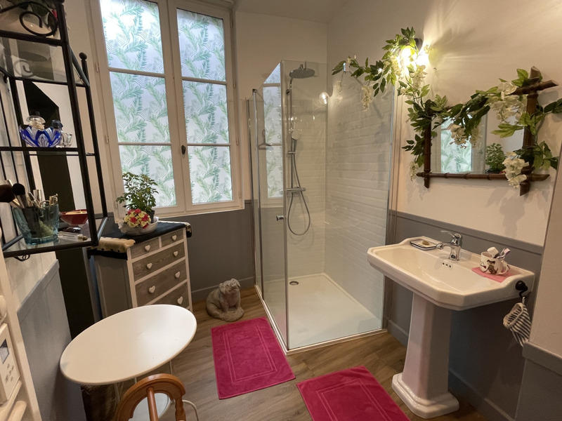 Appartement bourgeois - 93 m² - 6 pièces