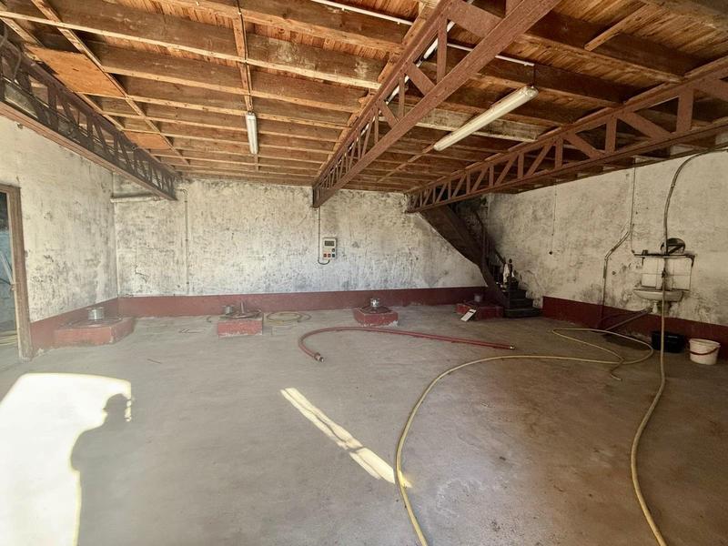 Maison - 250 m² - 5 pièces