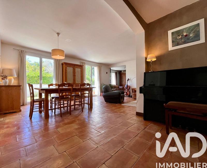 Maison - 169 m² - 9 pièces