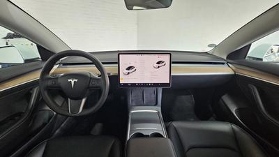 Tesla Model 3 Autonomie Standard Plus Rwd
