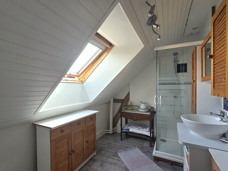 Maison - 194 m² - 9 pièces