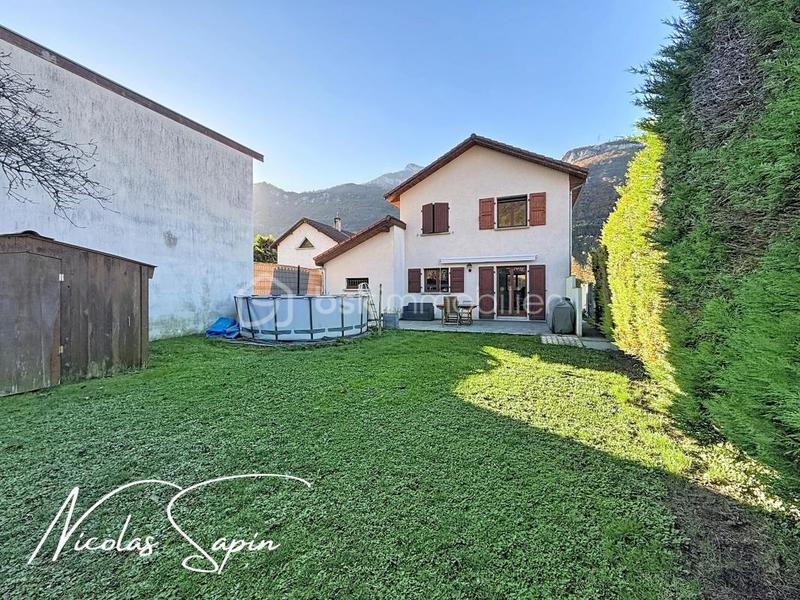 Maison - 84 m² - 4 pièces