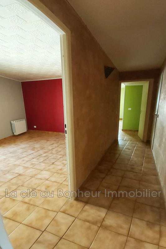 Appartement - 93 m² - 5 pièces