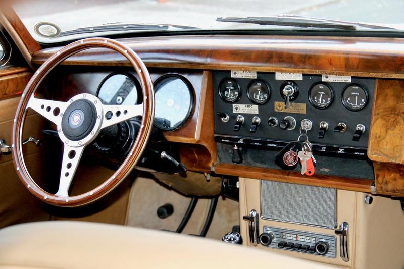 Jaguar Mk II 3.8