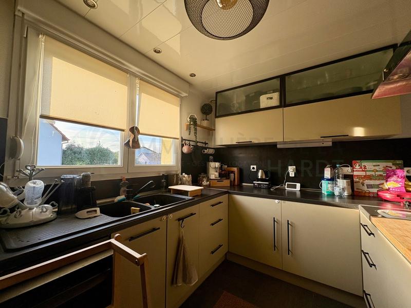 Maison - 98 m² - 4 pièces