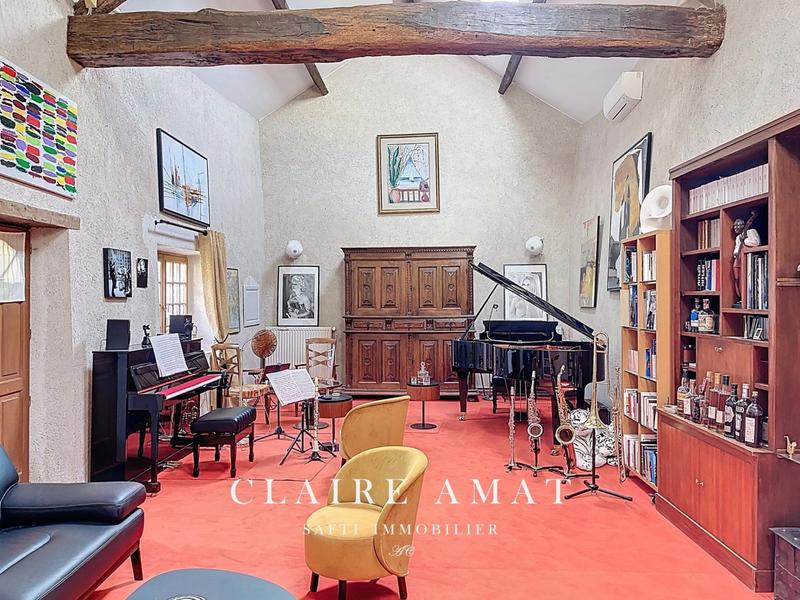 Maison de maîtres - 270 m² - 7 pièces