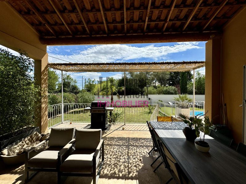 Maison - 203 m² - 7 pièces