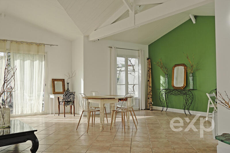 Maison - 87 m² - 5 pièces