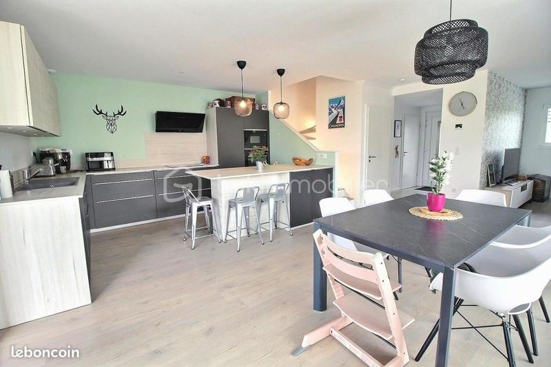 Maison - 100 m² - 5 pièces