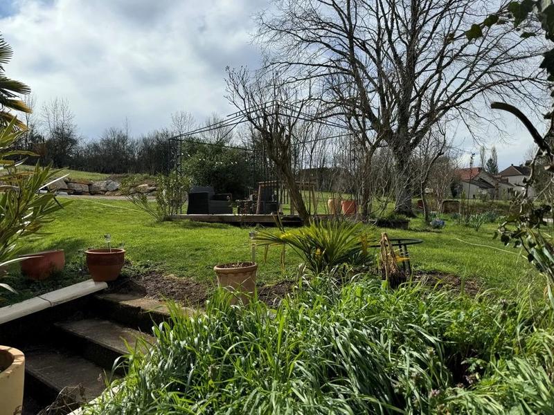 Maison - 180 m² - 7 pièces