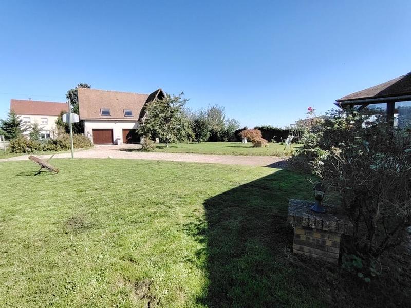 Maison - 256 m² - 8 pièces