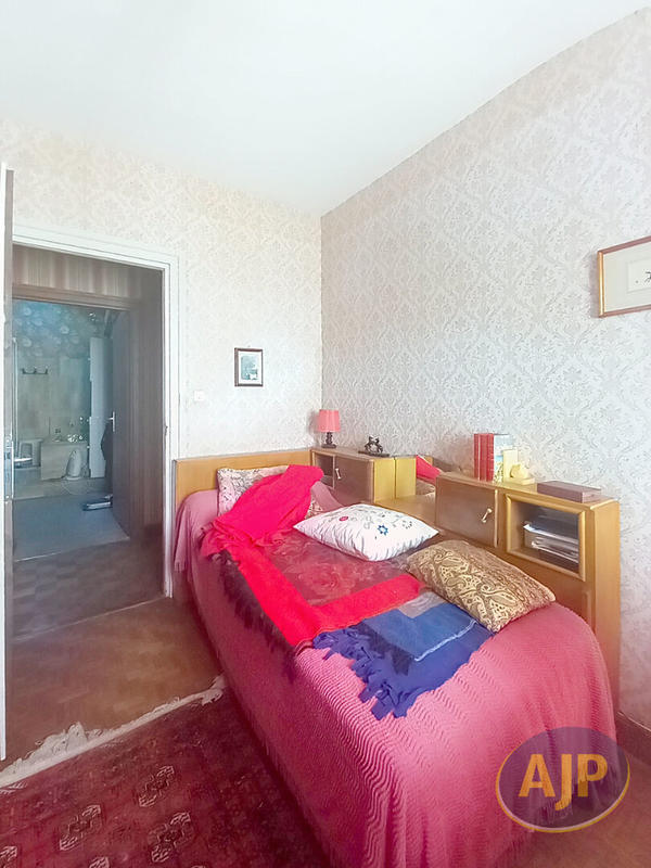 Maison - 141 m² - 6 pièces