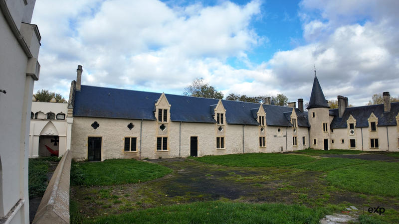 Fonds de commerce - 4 500 m²