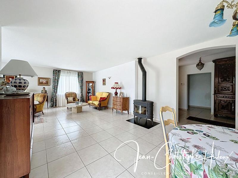 Villa - 190 m² - 6 pièces