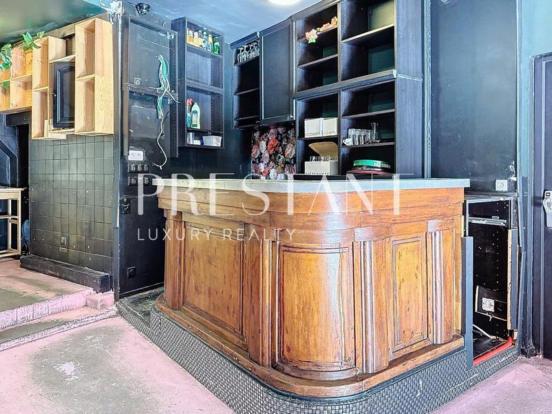 Bureau - 63 m² - 1 pièce