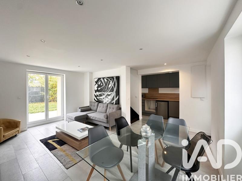 Maison de ville - 85 m² - 4 pièces