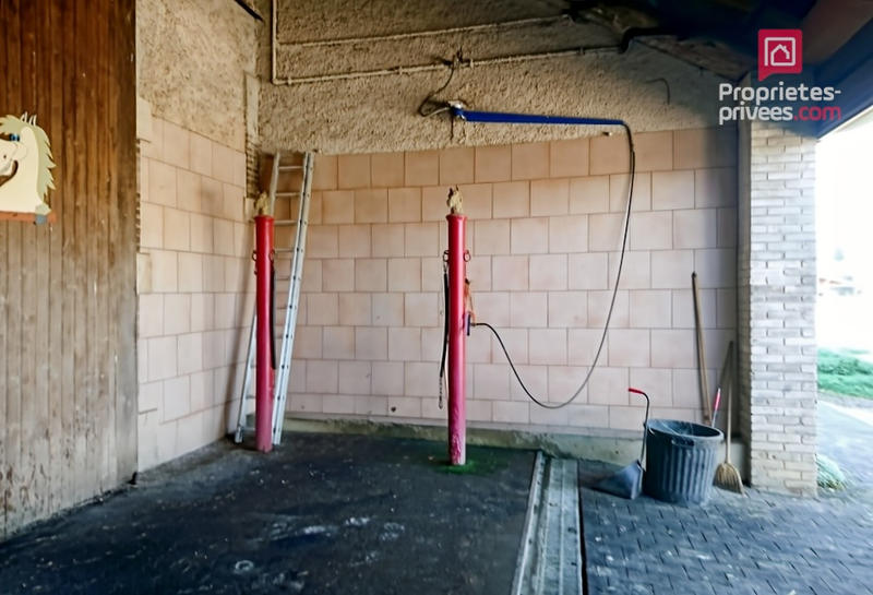 Maison - 237 m² - 8 pièces