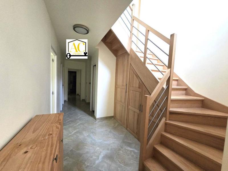 Maison - 157 m² - 5 pièces