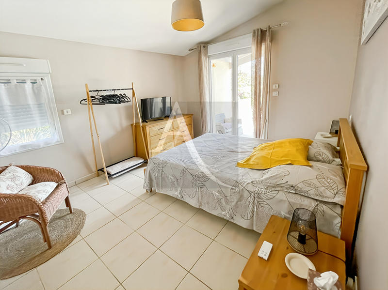 Maison - 240 m² - 12 pièces