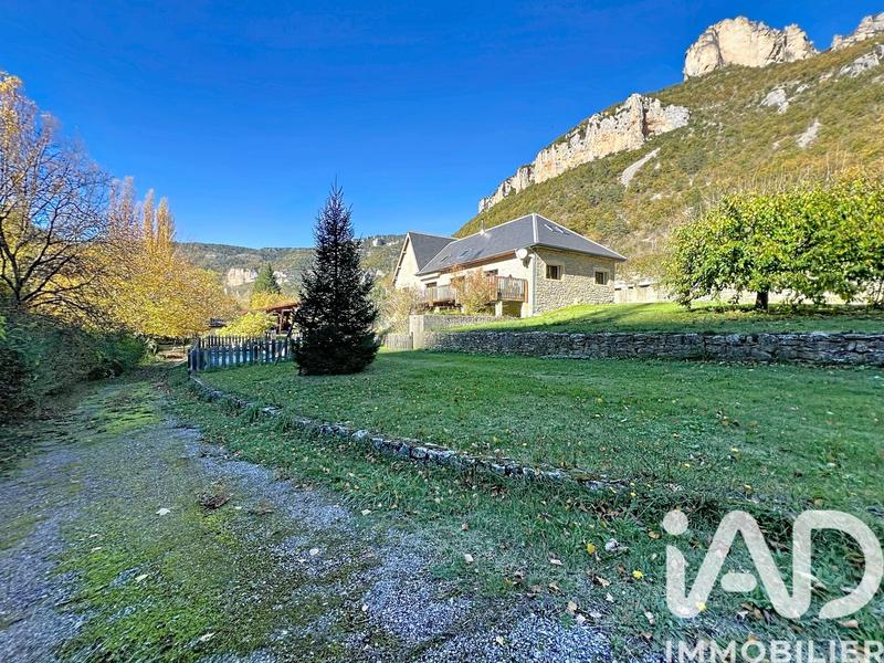 Maison de campagne - 250 m² - 7 pièces