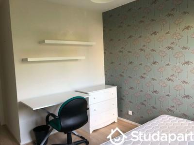 Chambre - 10 m² - 1 pièce