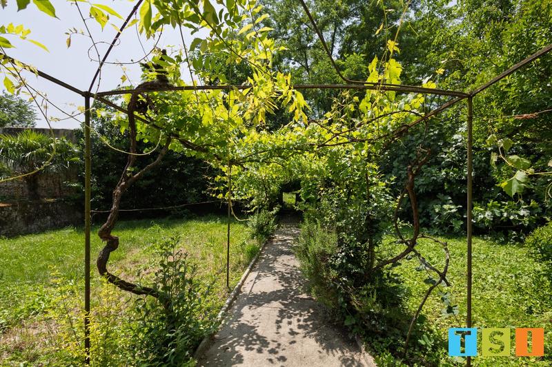 Maison bourgeoise - 250 m² - 8 pièces