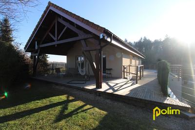 Propriété - 306 m² - 8 pièces