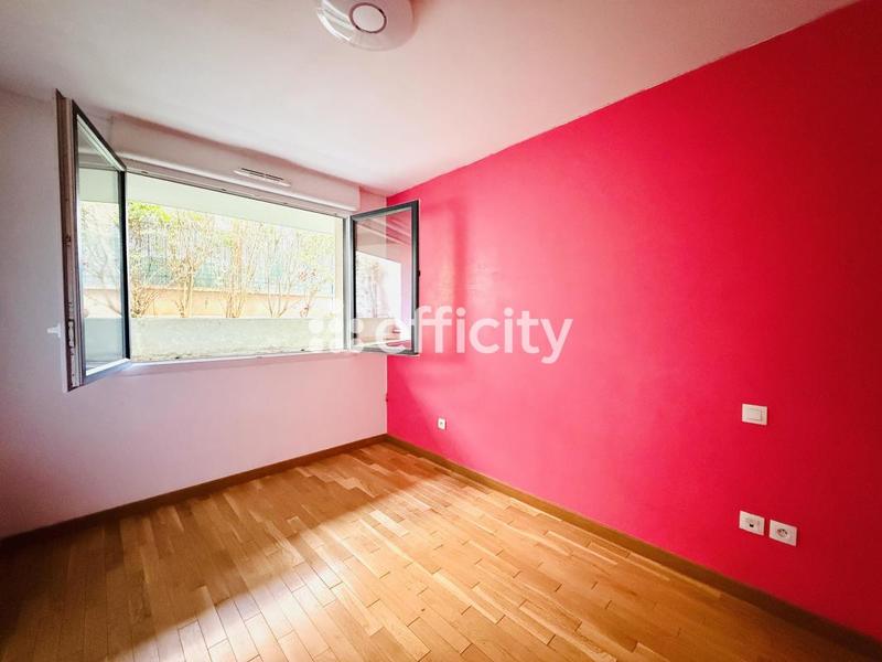 Appartement - 100 m² - 4 pièces