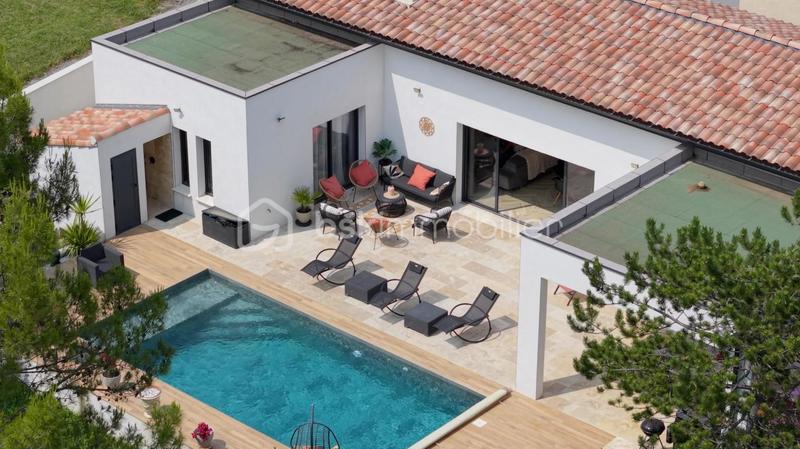 Maison - 180 m² - 6 pièces