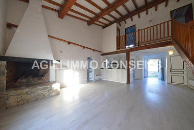 Villa - 100 m² - 5 pièces