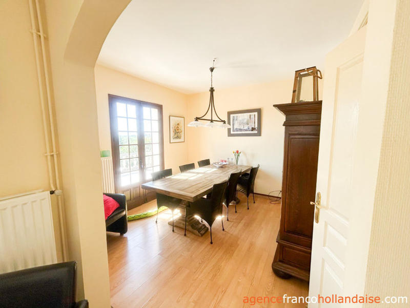 Maison - 101 m² - 6 pièces